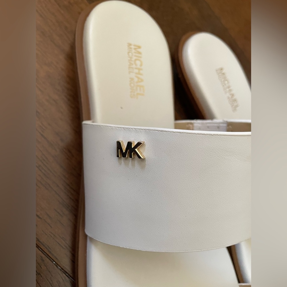 Michael Kors sandals - Picture 3 of 5